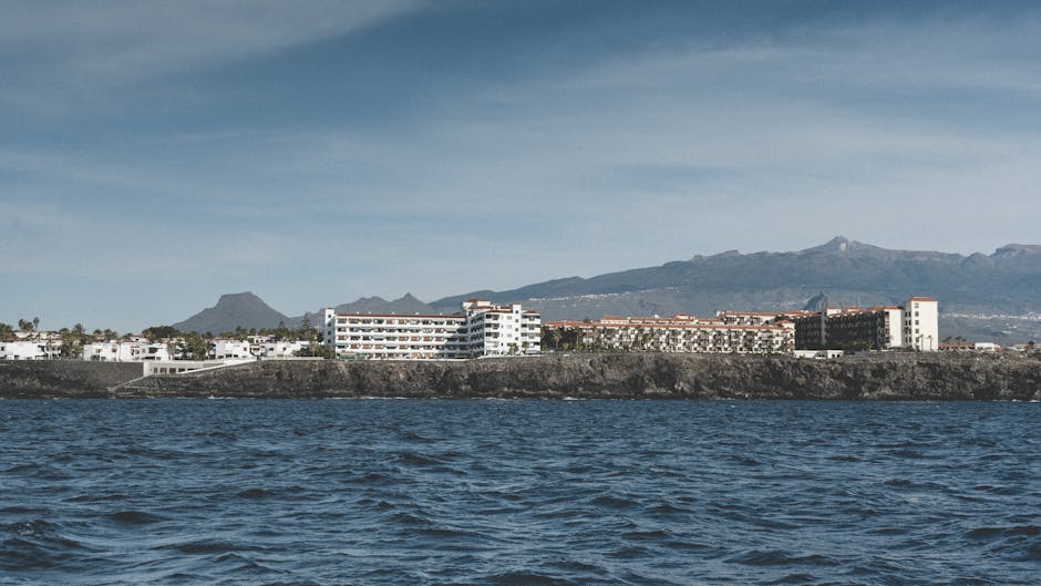 "Exploring Spain 2025: Budget vs Premium Travel Experiences for an Unforgettable Holiday"