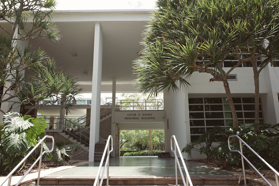 "Meal Prep on a Budget 2025: Dine On Campus at Florida Gulf Coast University with Affordable Recipes"