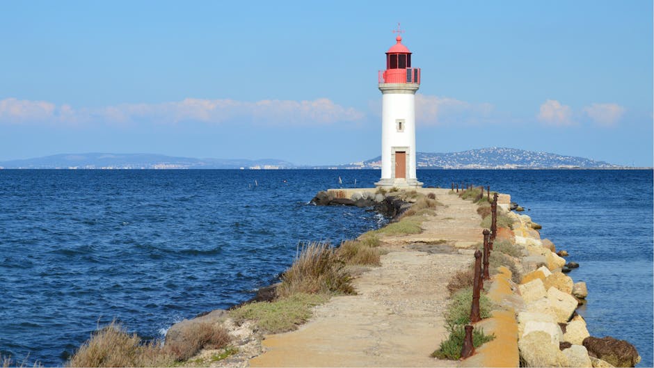 "Explore France in 2025: Budget vs Premium Travel Guide for Unforgettable Holiday Experiences"